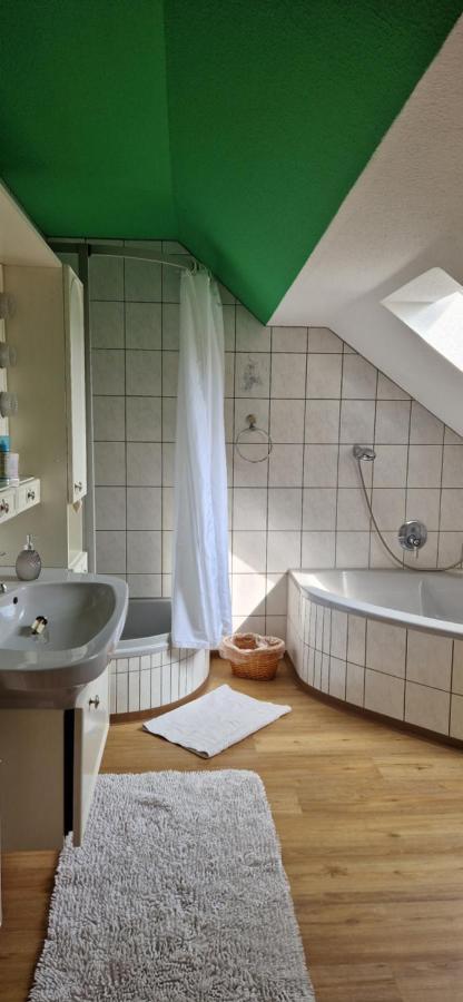 Haus Zum Kranich, Traditionelles, Charmantes, Ehemaliges Bauerngasthaus Möggers Extérieur photo